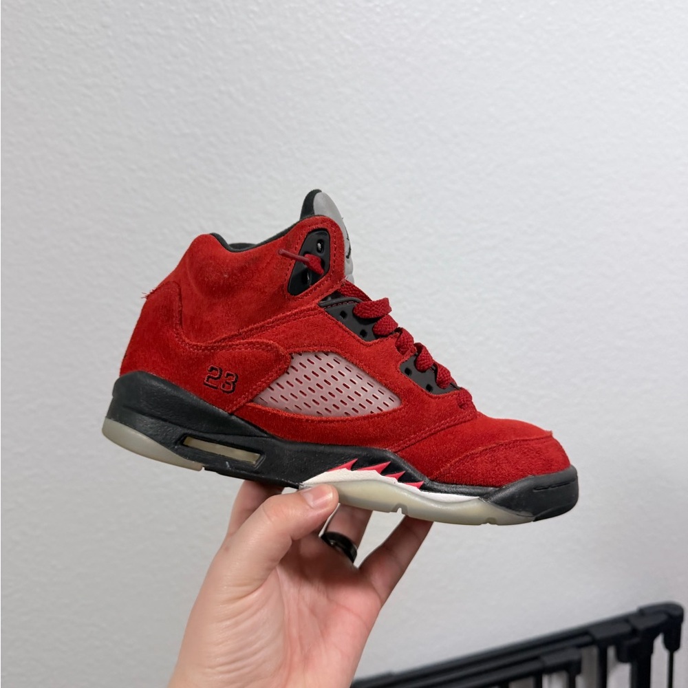 Jordan retro 5 red